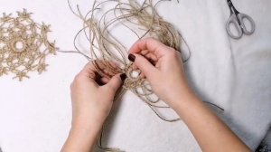 Снежинки макраме мастер класс. Простая снежинка для начинающих. Новогоднее украшение своими руками