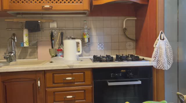 Что можно сделать, пока красишь волосы? Готовимся к школе, убираемся, болтаем смотреть онлайн