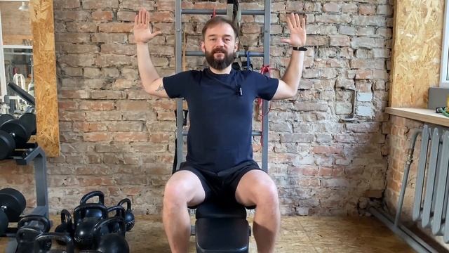 Вдовий горбик: как избавиться? Упражнения от холки на шее для женщин и мужчин