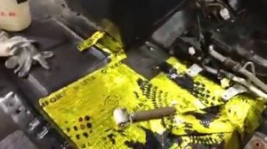 Такие огромные поверхности Ниссан Патрол и без шумоизоляции? Срочно будем исправлять!