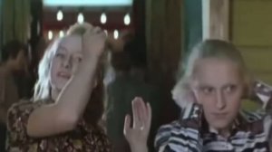 «Вот получим диплом махнём в деревню»