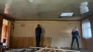 #8 Ремонт и Преображение Дачи🏠Начали снимать вагонку в доме🤗