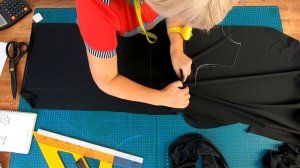 Теплое шерстяное платье без выкройки на подкладке. Раскрой платья трапеция сразу на ткани.mp4