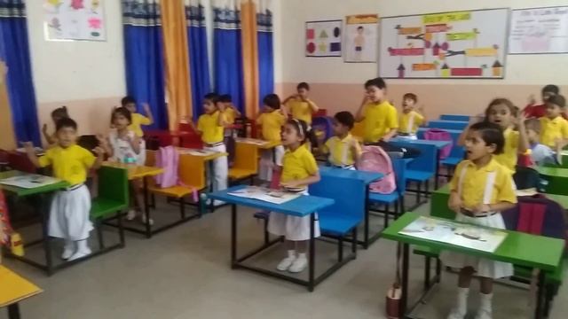 CLASS LKG смотреть онлайн