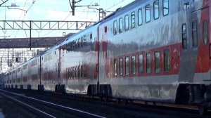 "Бывший Сапфир!" Электровоз ЧС200-010 со скорым двухэтажным поездом "Москва - Санкт Петербург"