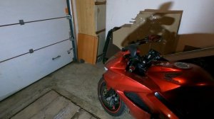 Как снять пластик HONDA VFR 800 2002-2013 vtec ?