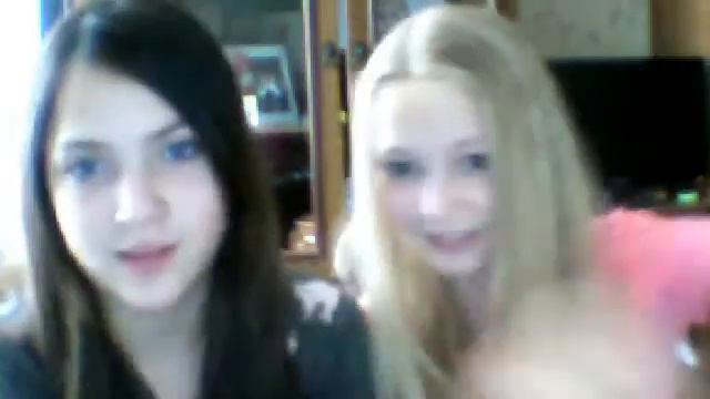 Видео c веб-камеры от 8 октября 2015 г., 10:34 (UTC) смотреть онлайн