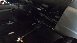 4K Skoda Kodiaq: Установка эстетической подсветки пространства ног