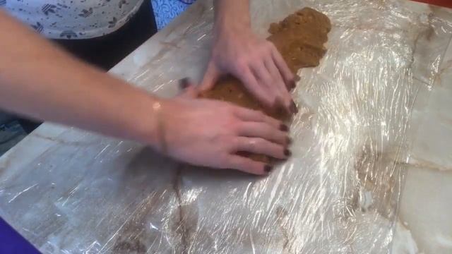 Сладкая колбаска из детства. Сладкая сливочная колбаска с орешками