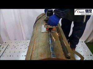 GTB 2100 VF - фрезерование и зачистка сварного шва на внутренней поверхности трубы