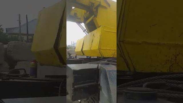 Краткий обзор редкого авто крана ЗИЛ 130 смотреть онлайн