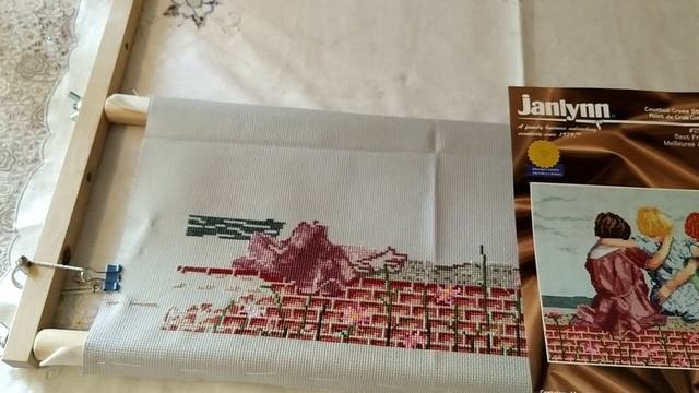 Вышивка крестиком.Ох стартанула Marty Bell.Дименшенс,Mill Hill,Дивная вишня.Отчет по Кр.походу