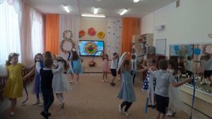 Танец "Ручеек" Подготовительная группа МР Рожкова М.В.