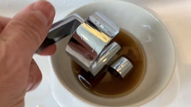 Umsteller am Wannen-Einhebelmischer ersetzen смотреть онлайн