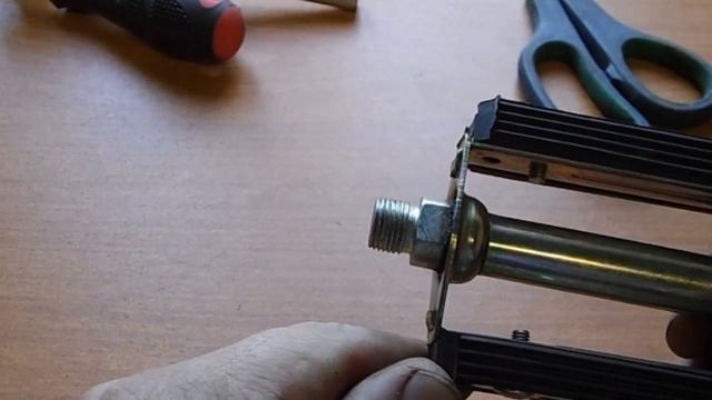 Как заменить педаль на велосипеде смотреть онлайн