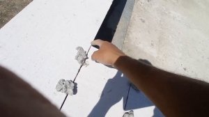 Кладка первого и второго ряда блоков