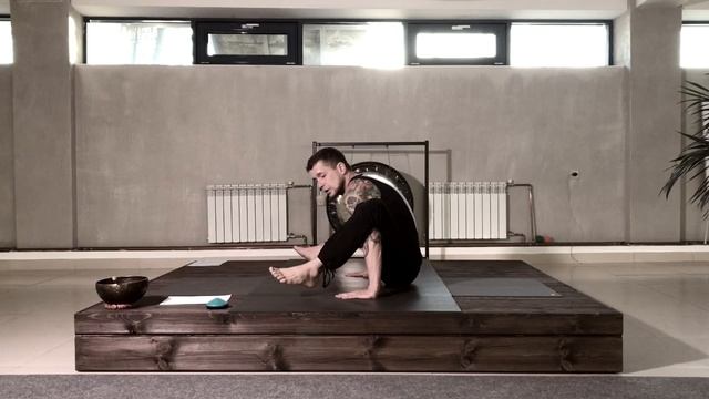 Силовой комплекс гимнастики йогов на 15 минут смотреть онлайн