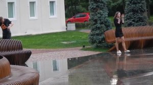 Фонтан под Дождем Мокрая Вечеринка на Торговой Площади Петергоф 01.08.2017