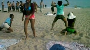 twerking on the beach 