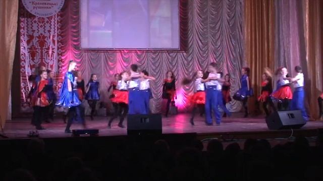 "Ірландська полька" / Поліські роси - танцювальний гурт - Неля Опанасенко. Кролевецькі рушники 2017 смотреть онлайн