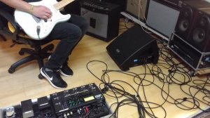 Fractal Audio AX8 with Dynacord AXM 12A