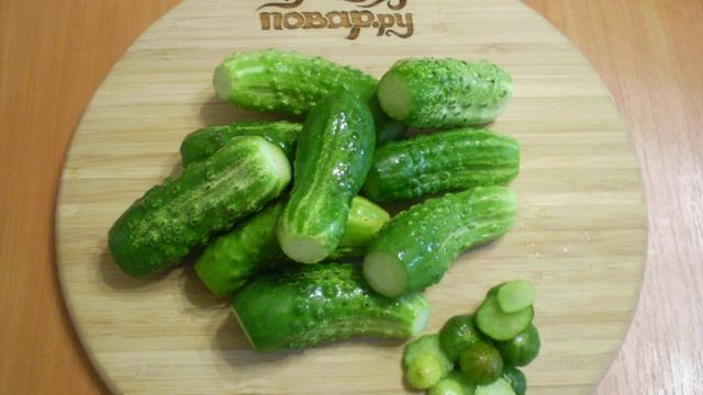 Малосольные огурцы быстрого приготовления