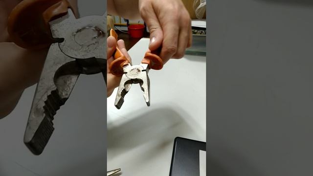 Как разработать старые плоскогубцы. смотреть онлайн