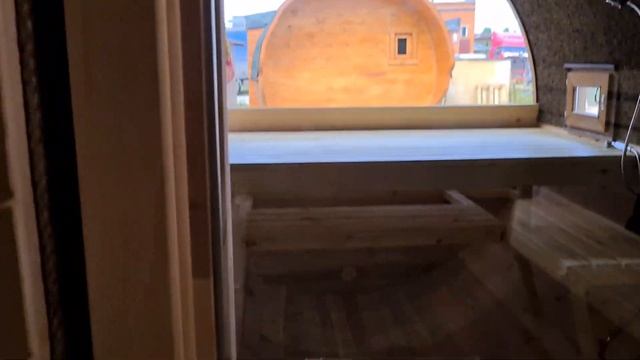 Баня-бочка 6000 Микс Pro из кедра и лиственницы, печь Ио с ЗК из нержавейки под обкладку весом 400к смотреть онлайн