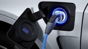 Внедорожник BMW X5 стал серийным гибридом