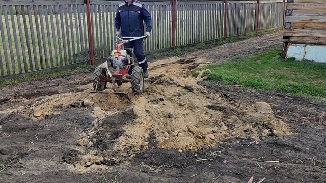 Подготовка огорода по культивацию / Preparation of the soil for cultivation . смотреть онлайн