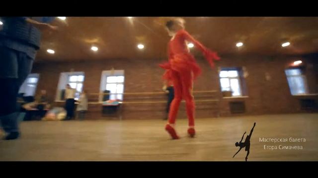 Студия в Саду Эрмитаж, Дом Белого Кролика 2014 смотреть онлайн