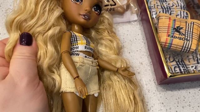 Rainbow High Pacific Coast Harper Dune and Coco Vanderbalt ? Обзор кукол Радужек ? Красотки ? смотреть онлайн