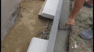 1. Укладка тротуарной плитки на бетонное основание. Отмостка из тротуарной плитки.