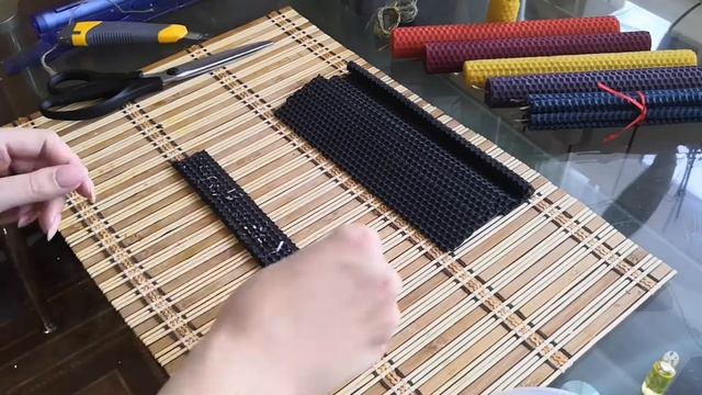 Свечи из вощины. Поленья из вощины. Програмные свечи.
