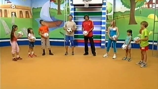 Зарядка с чемпионом: Олег Карнаухов, футбол