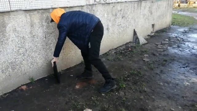 Психанул, разбил компьютер!