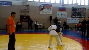 Рукопашный бой девушки