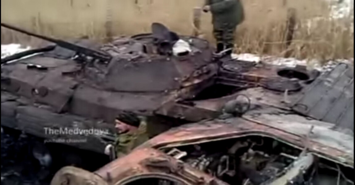 #Архив. Подбитые БМП 93-й бригады в Песках. Зима 2015/Damaged ukrainian APC's in Pesky. Winter 2015