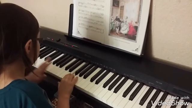 Иоганн Себастьян Бах " Менуэт ре минор " смотреть онлайн