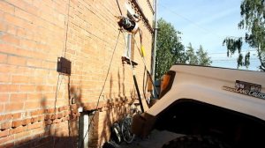 Переносная лебёдка Cтократ STO SN 6.0 S поднимает TLC70