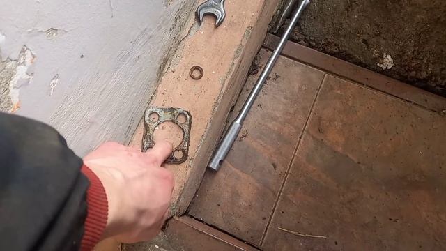 Устряняем люфт шкворней на УАЗ 469Б за 5 минут смотреть онлайн