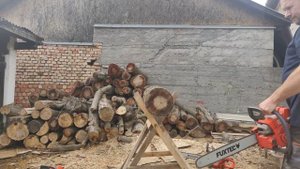 Oleo-Mac 941 cx vs. Husqvarna 135 Mk II.