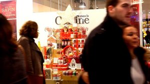 Как Францию украшают к Новому Году и Рождеству?