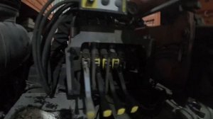 Почему ручки управления гидрораспределителя пластиковые? Обслуживание крана Palfinger PK15500