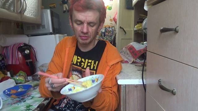 обжор мукбанг картошка пюре чай онигири угорь гарбуша домашниго посола и пирошки с мясом и капустой смотреть онлайн