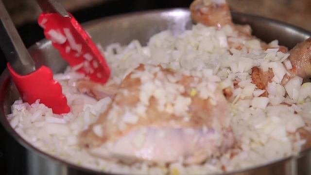 Как приготовить курицу по-французски, poulet casserole, цыплёнок в кастрюльке в соусе
