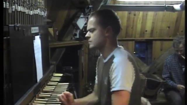 Bells ball - folk on carillon - Op de klok getikt смотреть онлайн