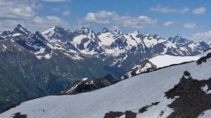 Экскурсия на Домбай. Путешествие по горам Кавказа.