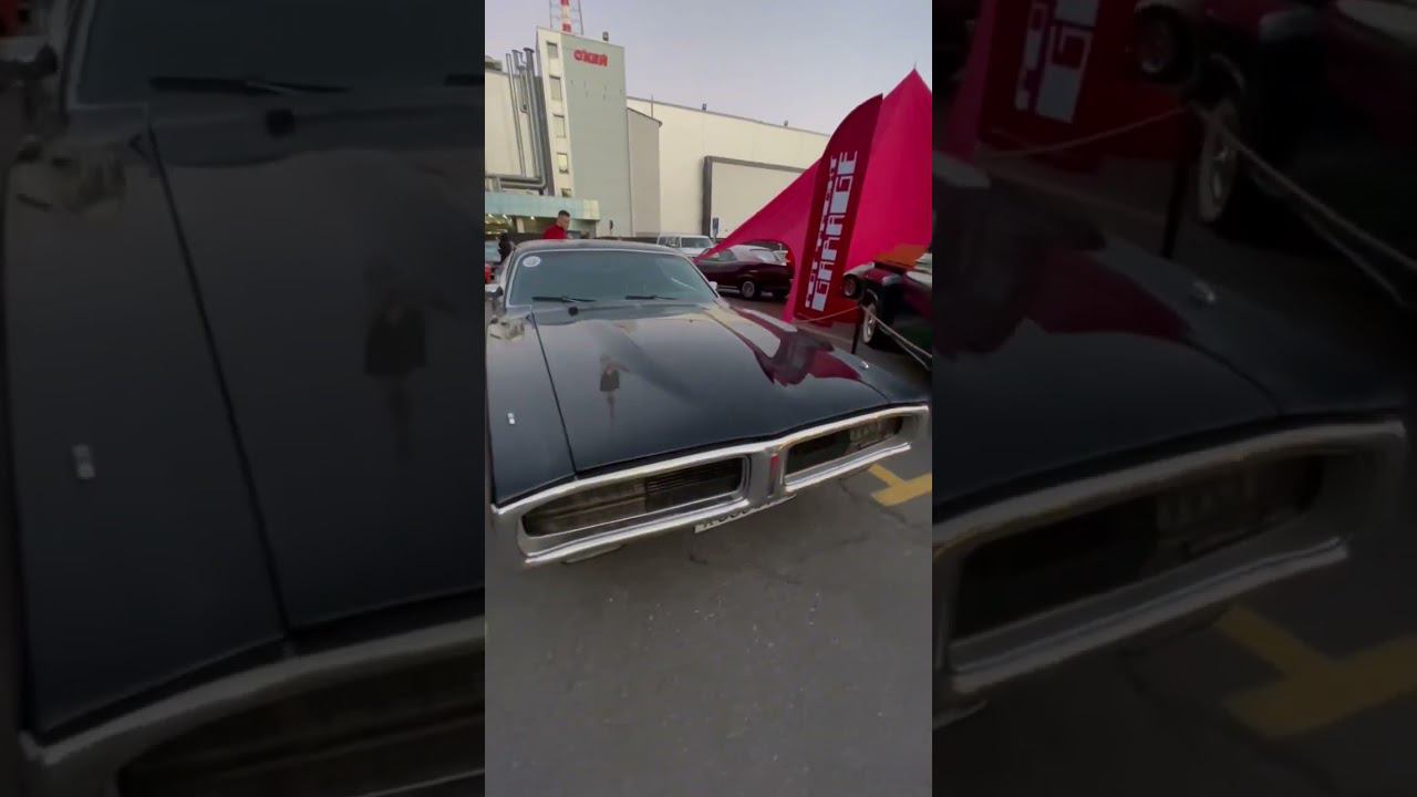 Что за машина? Пиши в комментариях ￼ смотреть онлайн