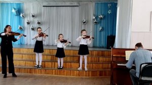 В. А. Моцарт "Аллегретто" ансамбль "Виолинки"